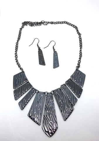 Texture Tigress - Black